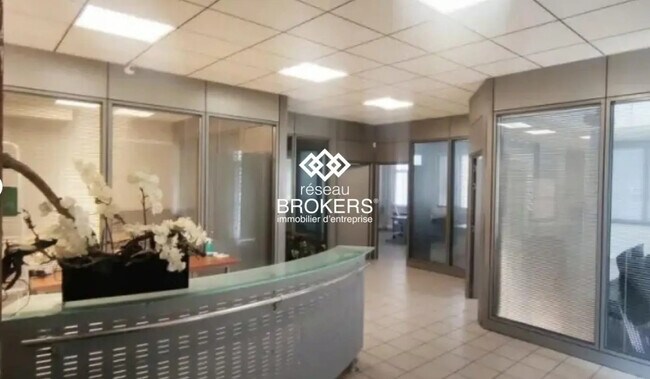 Vente Bureaux 120 m² à 240 m²