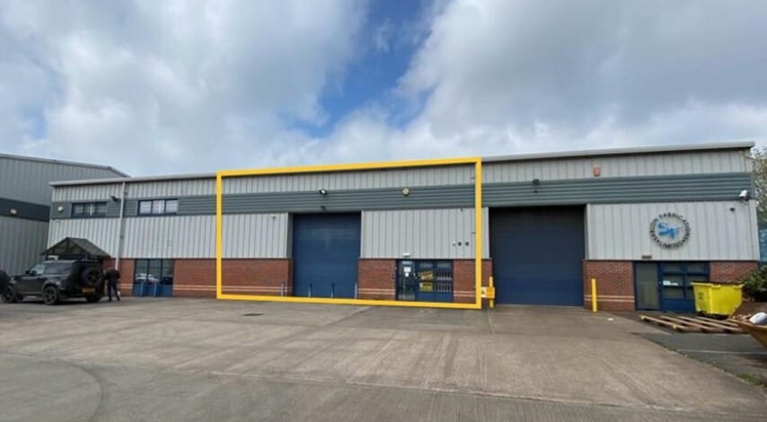 Laches Clos, Wolverhampton for sale Primary Photo- Image 1 of 1