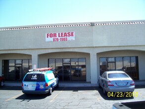 500-640 S Decatur Blvd, Las Vegas, NV for rent Building Photo- Image 2 of 12