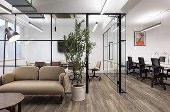 23 Curtain Rd, London to rent Interior Photo- Image 1 of 12