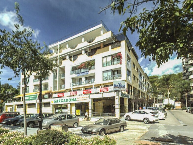 Avenida Ricardo Soriano, 72-76, Marbella, Málaga to rent - Primary Photo - Image 1 of 1