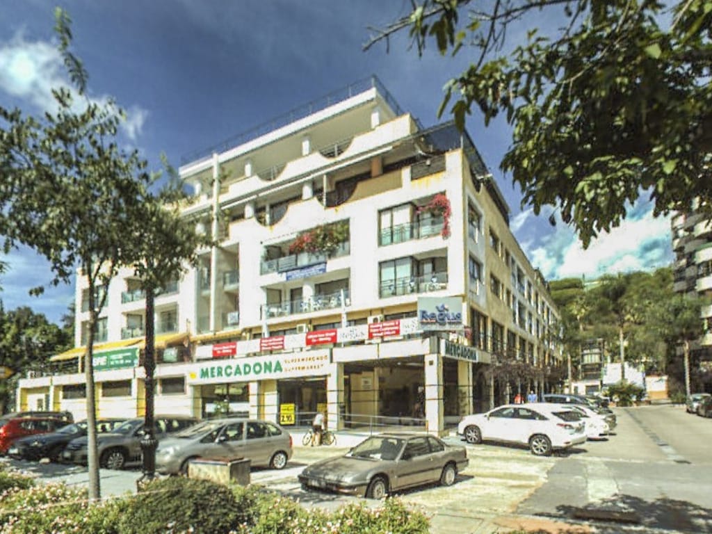 Avenida Ricardo Soriano, 72-76, Marbella, Málaga to rent Primary Photo- Image 1 of 2