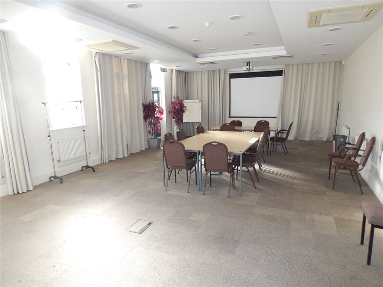 25 Marine Parade, Great Yarmouth to rent - Interior Photo - Image 3 of 4