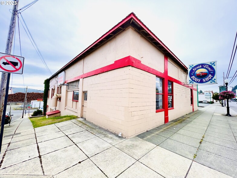 1805 Sherman Ave, North Bend, OR for sale - Building Photo - Image 2 of 29