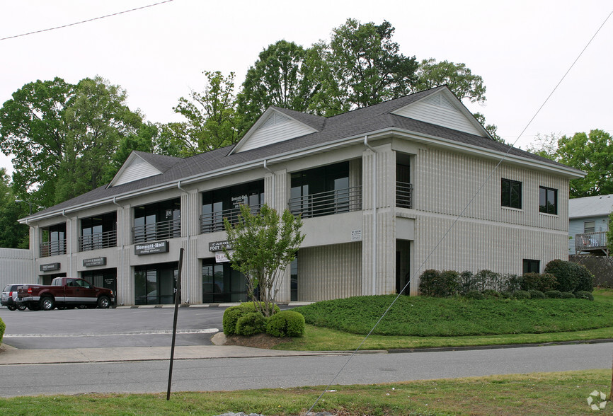 365 N New Hope Rd, Gastonia, NC for rent - Building Photo - Image 2 of 9