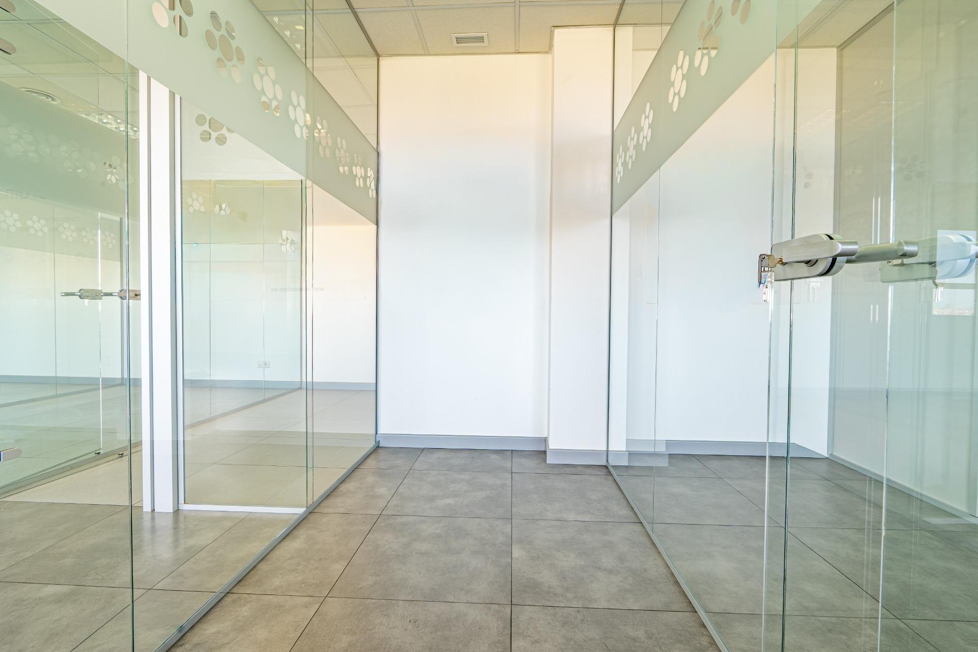 Office in Madrid, Madrid to rent Interior Photo- Image 1 of 8