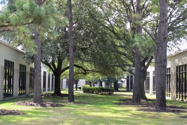 5615 NW Central Dr, Houston, TX for sale Primary Photo- Image 1 of 1