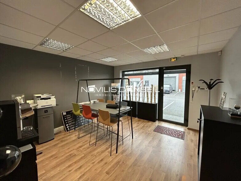 Light Industrial in Montrabé to rent - Interior Photo - Image 3 of 7