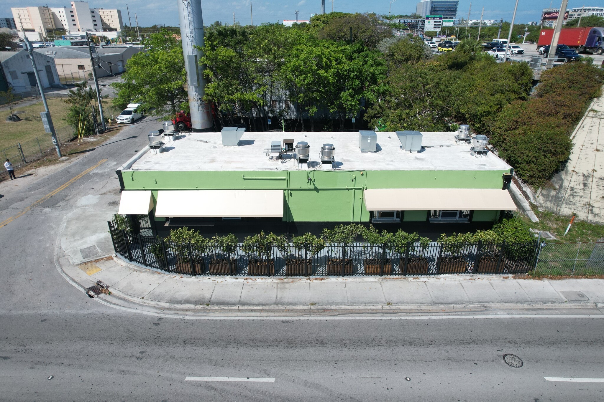 643 NW 20th St, Miami, FL to rent Building Photo- Image 1 of 16