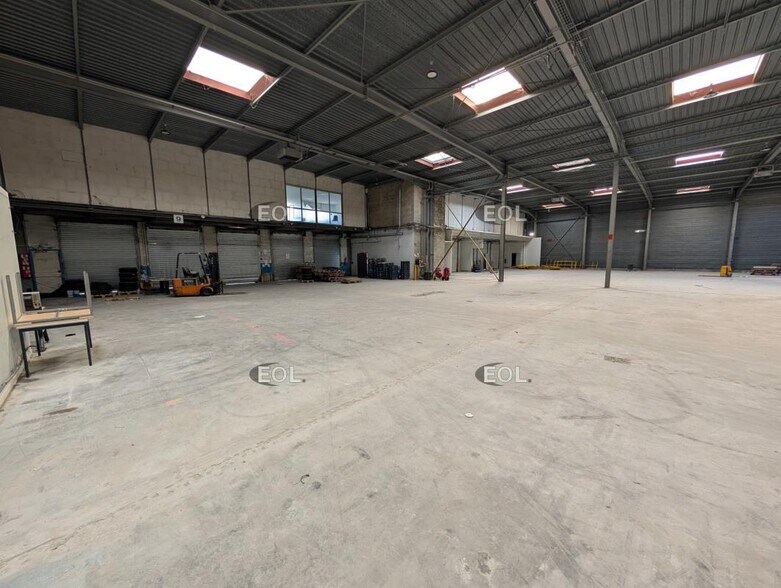 Industrial in Orly for sale - Building Photo - Image 1 of 9