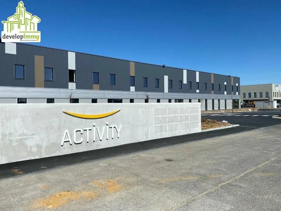 Vente Bureaux 339 m² - Photo 1