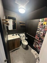 1611-1619 Lincoln Blvd, Venice, CA to rent Interior Photo- Image 2 of 3