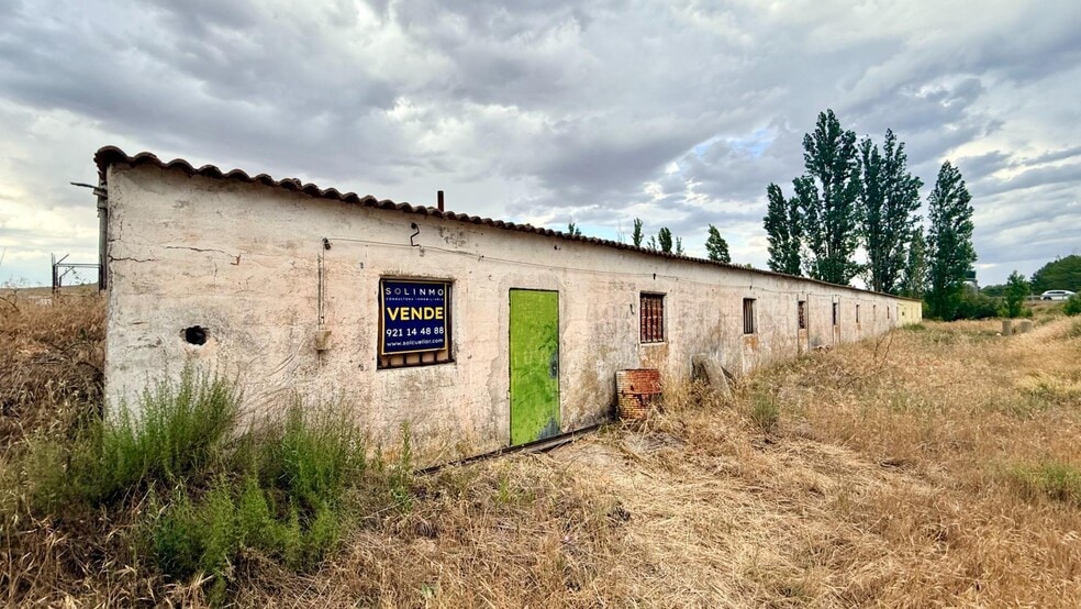 Industrial in Cuéllar, Segovia for sale - Building Photo - Image 2 of 5
