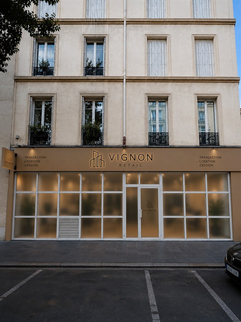 Retail in Charenton-le-Pont to rent Building Photo- Image 1 of 4