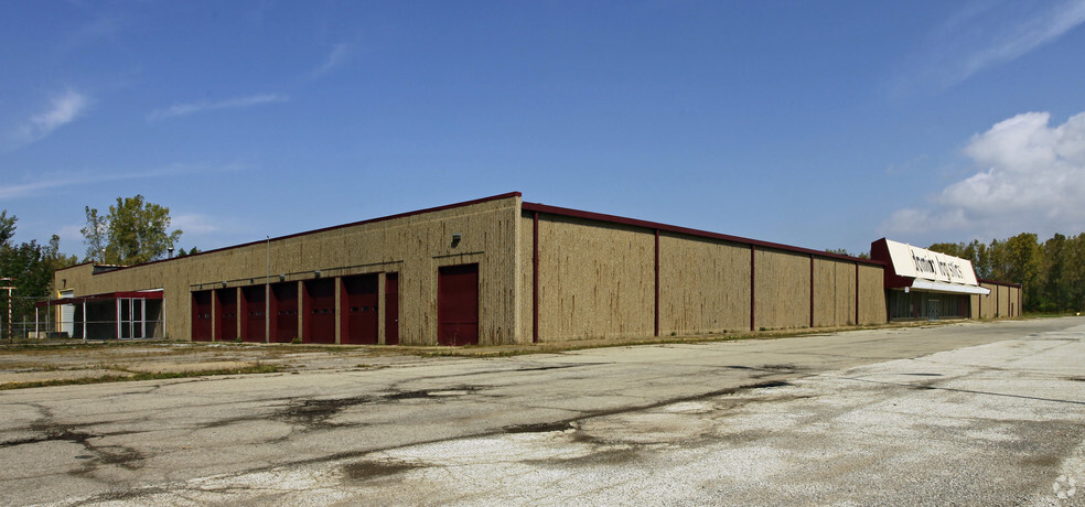 4941 N Ridge Rd, Ashtabula, OH for sale - Primary Photo - Image 1 of 4