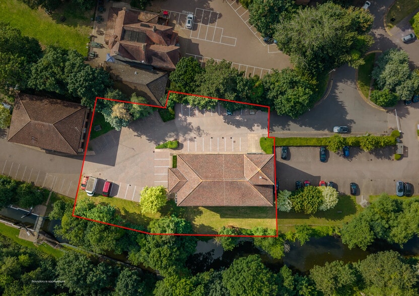 4 Rushmills, Northampton for sale - Building Photo - Image 3 of 14