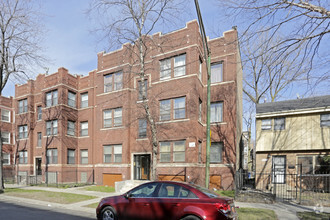 Chicago Woodlawn/South Shore Portfolio portfolio of 7 properties for sale on LoopNet.co.uk Primary Photo- Image 1 of 8