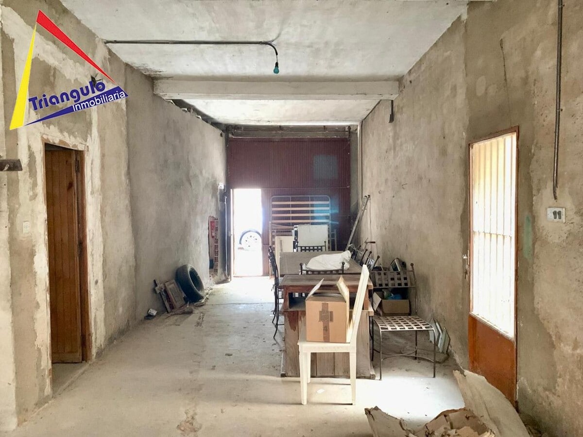 Segovia, SEG 40001 - - - Interior Photo - Image 1 of 7