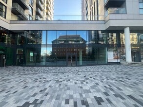 16 Sutton Court Rd, Sutton to rent Building Photo- Image 2 of 5