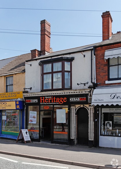 12 Oldbury Rd, Rowley Regis to rent - Building Photo - Image 1 of 2