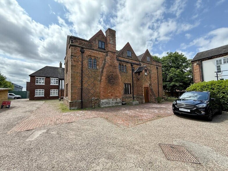 Redfern Rd, Birmingham to rent - Building Photo - Image 1 of 35