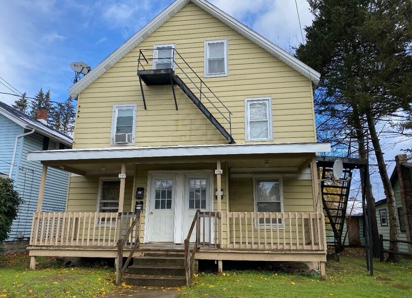 Jamestown 44 unit portfolio portfolio of 2 properties for sale on LoopNet.co.uk - Primary Photo - Image 1 of 27