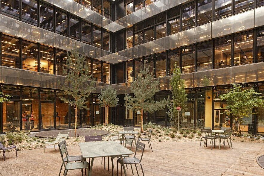 68 Quai Georges Gorse, Boulogne-Billancourt to rent - Building Photo - Image 2 of 7