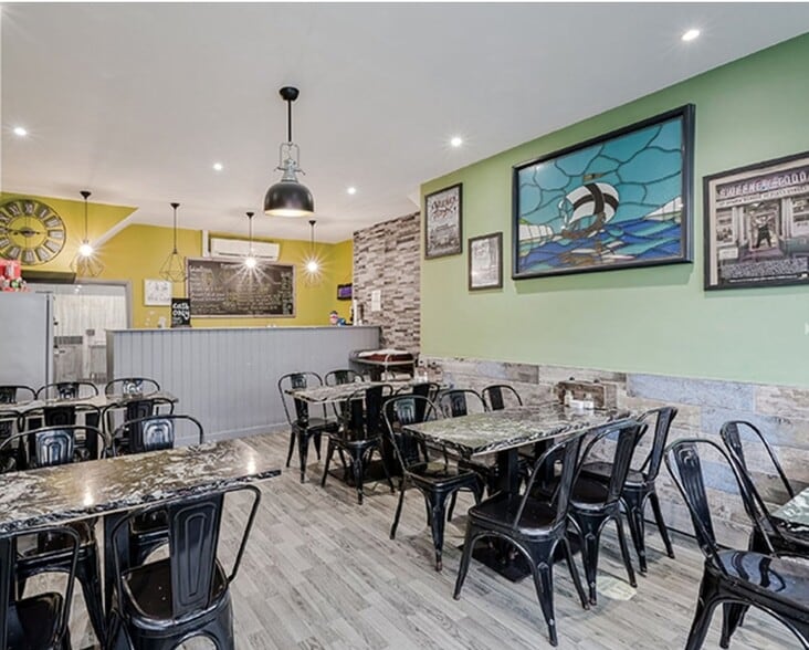 3 Selkirk Rd, London to rent - Interior Photo - Image 2 of 8