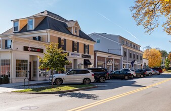 450-456 Boston Post Rd, Weston, MA for rent Building Photo- Image 1 of 33