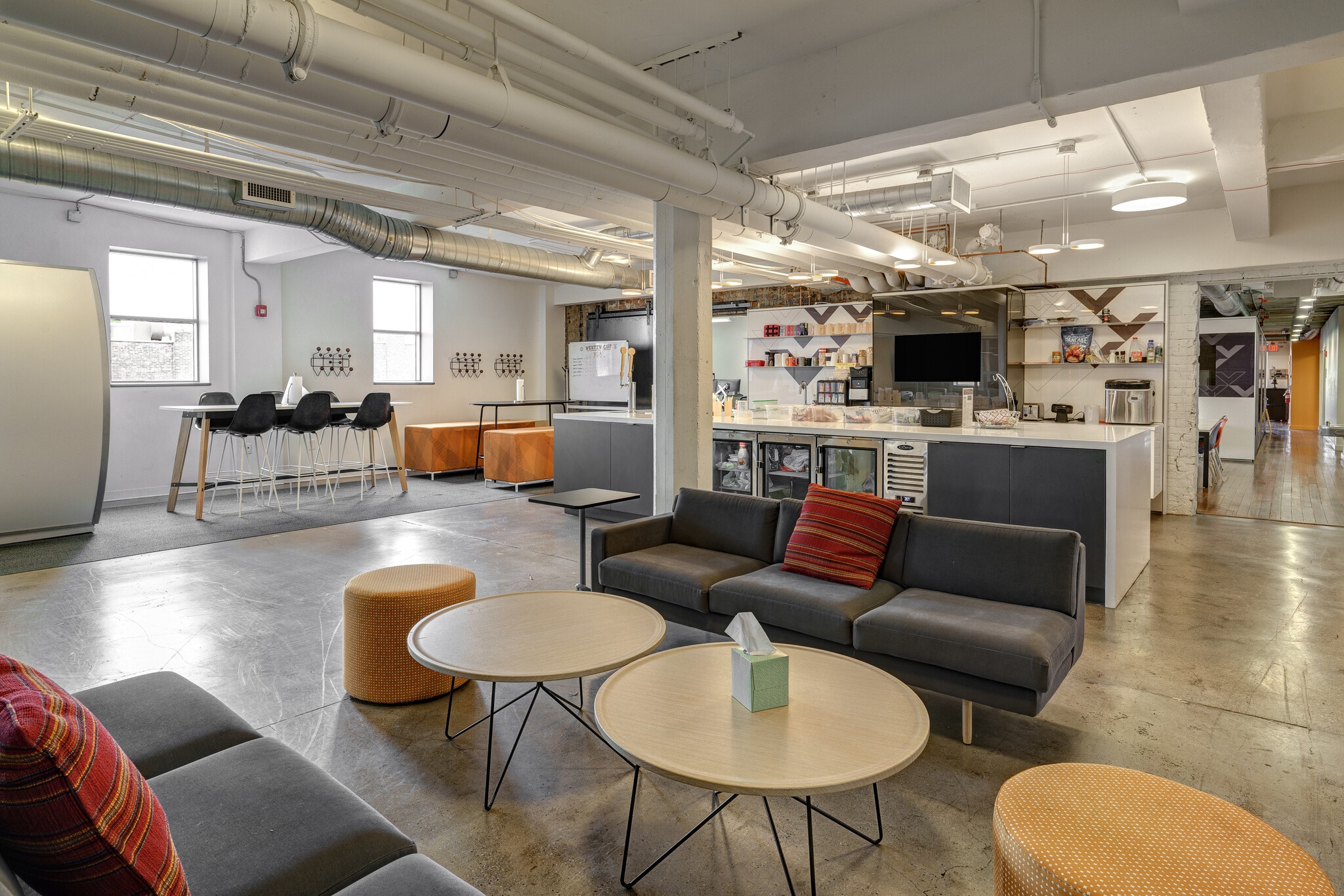 445 N High St, Columbus, OH to rent Interior Photo- Image 1 of 11