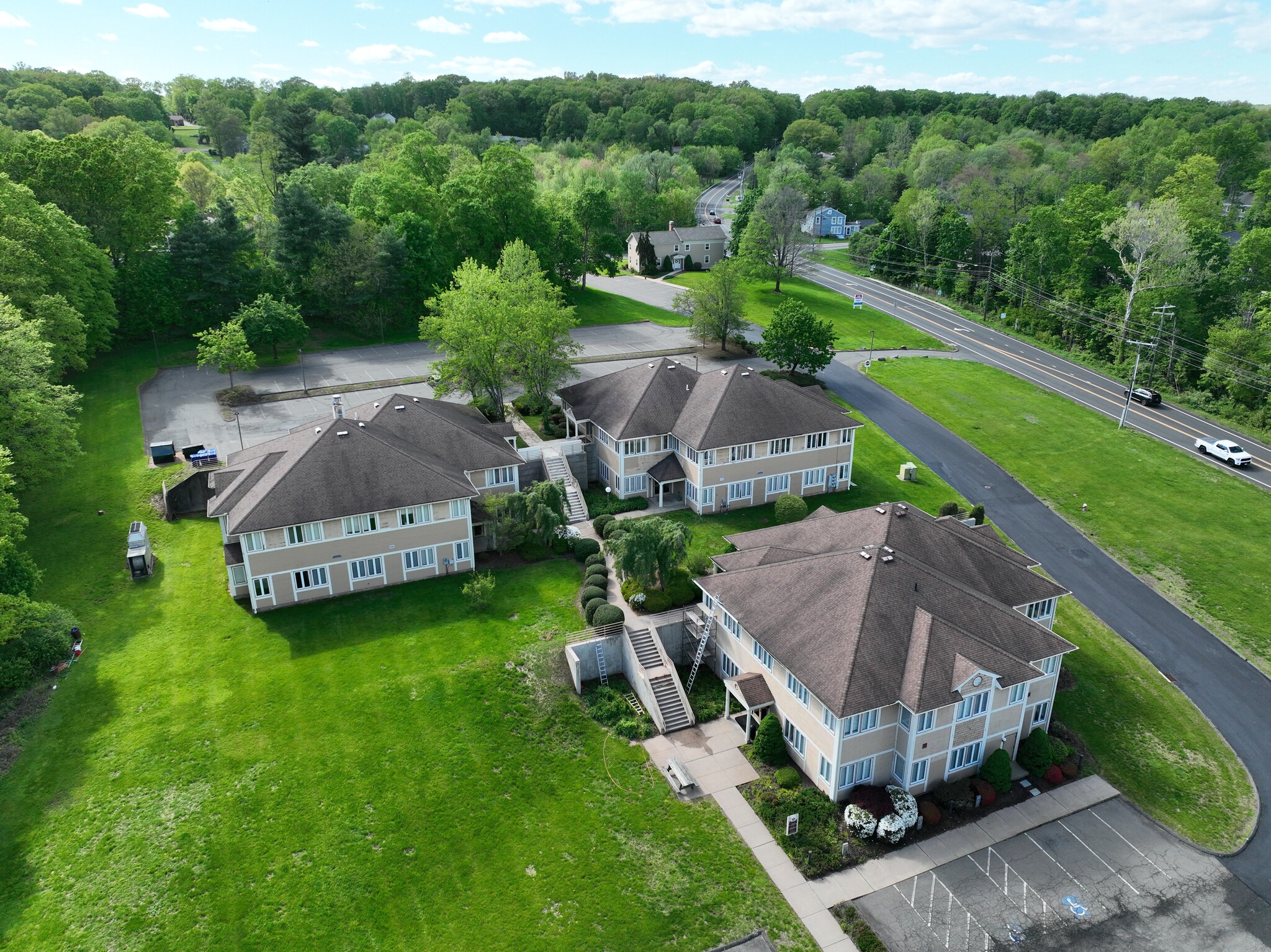 1224 Mill St, East Berlin, CT to rent Building Photo- Image 1 of 16