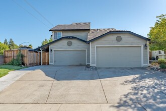 1001 Cirby Oaks Way, Roseville, CA for sale Primary Photo- Image 1 of 12