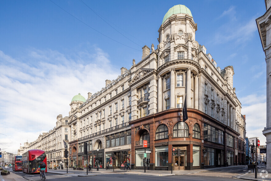 162-168 Regent St, London for rent - Building Photo - Image 2 of 11