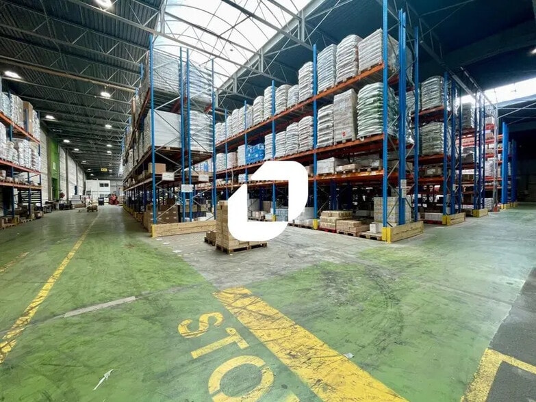 Light Industrial in Saint-Priest to rent - Building Photo - Image 1 of 29
