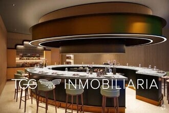 Retail in Madrid, Madrid to rent Interior Photo- Image 2 of 6