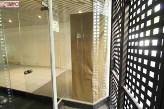 Retail in El Vendrell, Tarragona to rent Interior Photo- Image 2 of 15