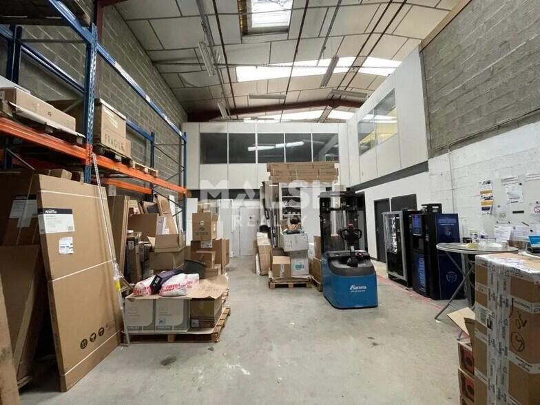 Office in Chassieu to rent - Interior Photo - Image 3 of 9