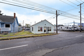 5762 SE 82nd Ave, Portland, OR for sale Building Photo- Image 1 of 1