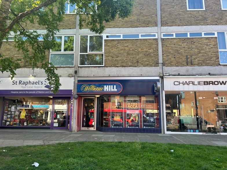 88 High St, Banstead to rent - Building Photo - Image 3 of 6