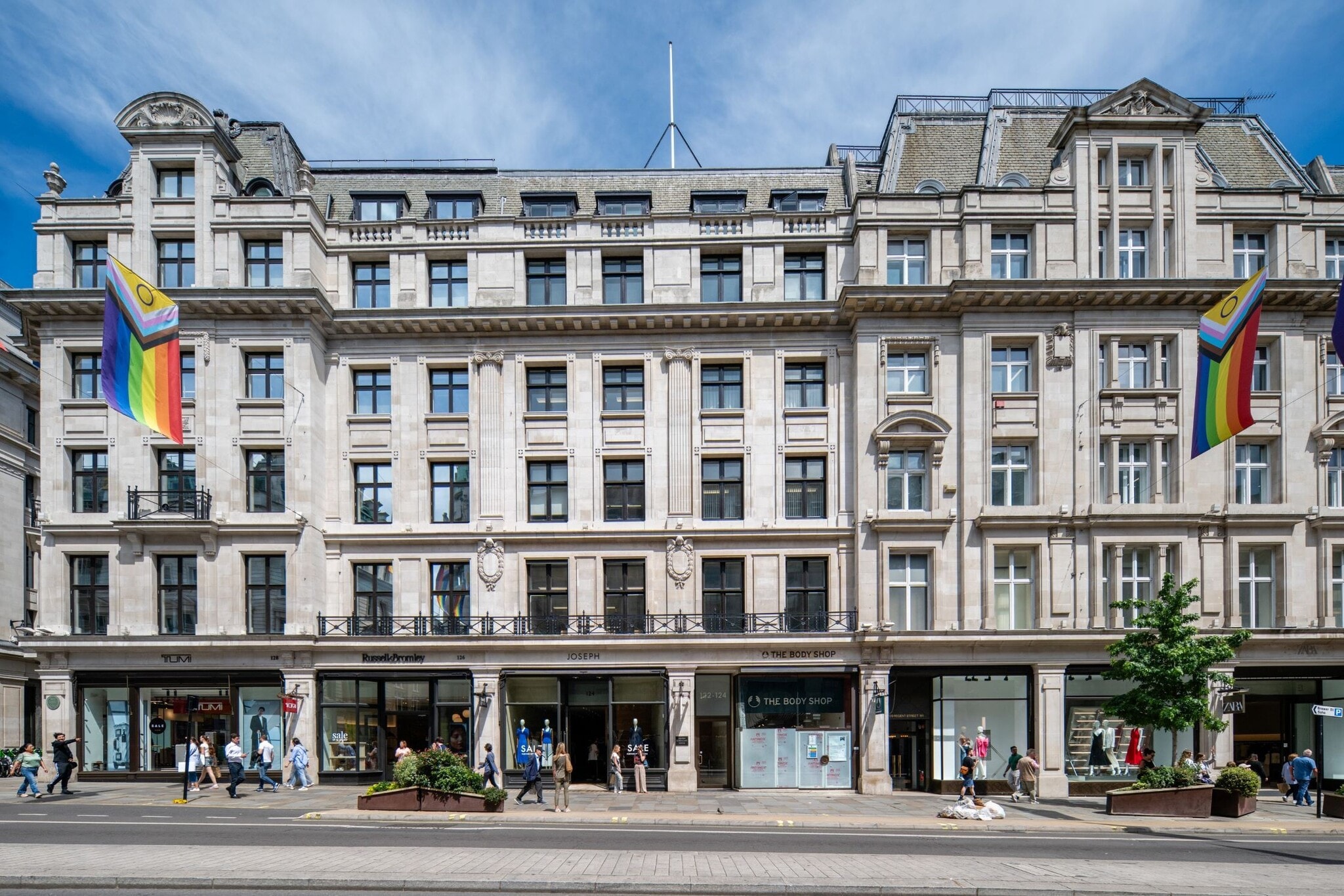 122 Regent St, London to rent Building Photo- Image 1 of 11