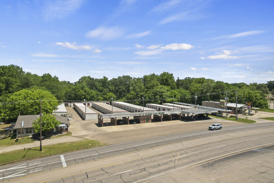 105 N Greer Blvd, Pittsburg, TX for sale - Primary Photo - Image 1 of 1