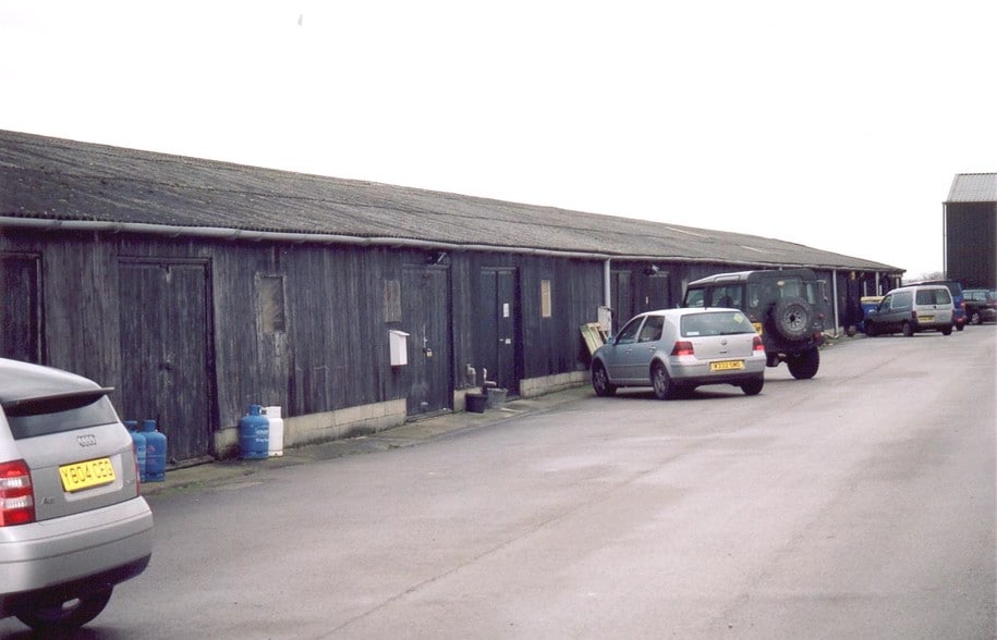 Chearsley Rd, Long Crendon for sale - Building Photo - Image 1 of 1