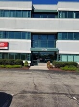 10521 Perry Hwy, Wexford, PA to rent Building Photo- Image 1 of 1