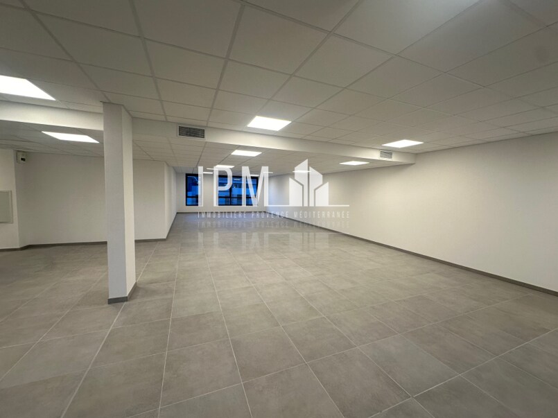 53 Chemin De Beaudinard Aux Solans, 13400 Aubagne, Aubagne for sale Building Photo- Image 1 of 5