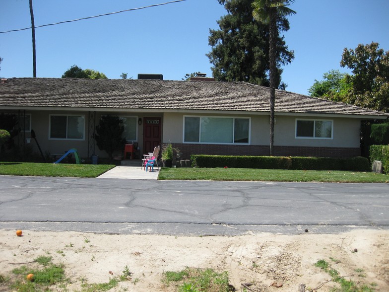 7853 E Adams Ave, Fowler, CA for sale - Building Photo - Image 1 of 3