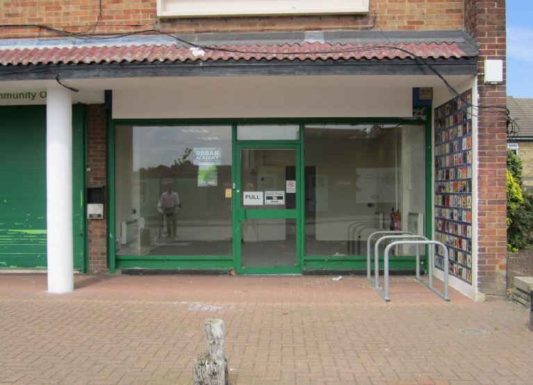 6 Saxon Ave, Feltham for sale - Primary Photo - Image 1 of 1