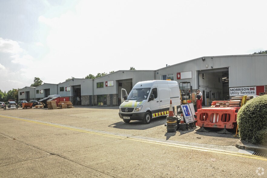 Pig Ln, Bishop's Stortford for sale - Building Photo - Image 2 of 3