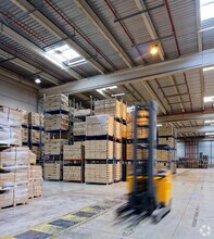 30 Rue Du Traité De Rome, Mions to rent Interior Photo- Image 2 of 4