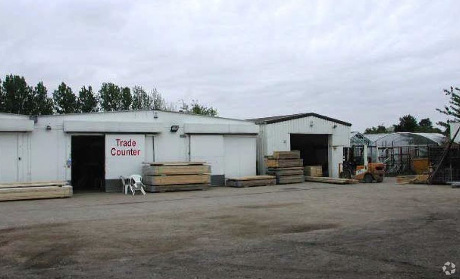 New Rd, Bedford for sale Primary Photo- Image 1 of 1