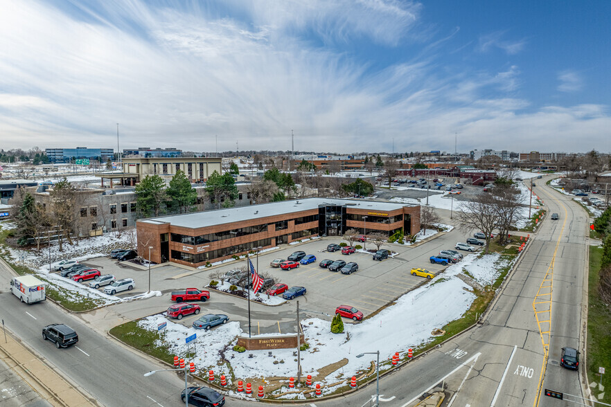 601-611 N Barker Rd, Brookfield, WI for rent - Aerial - Image 3 of 7